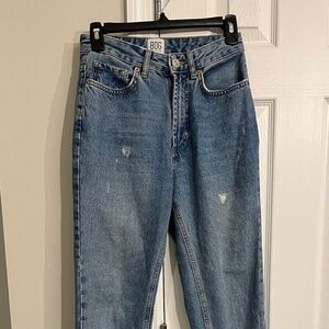 NWOT BDG MOM HIGH RISE JEANS SZ 24